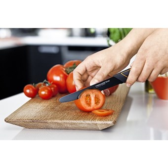 Nůž snídaňový FISKARS Edge 13cm